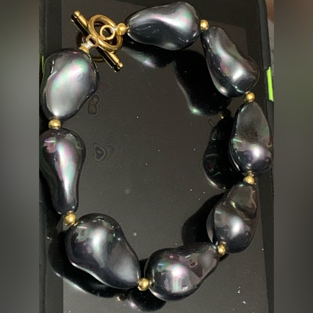 Black 🌈 rainbow shine Elegant man made shell pearls fashion  Bracelet